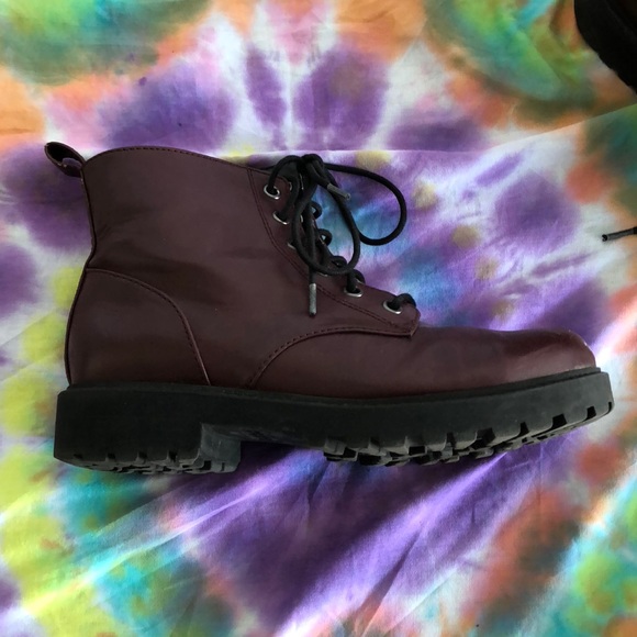 Maroon Grungy Lace Up Boots - Picture 2 of 2